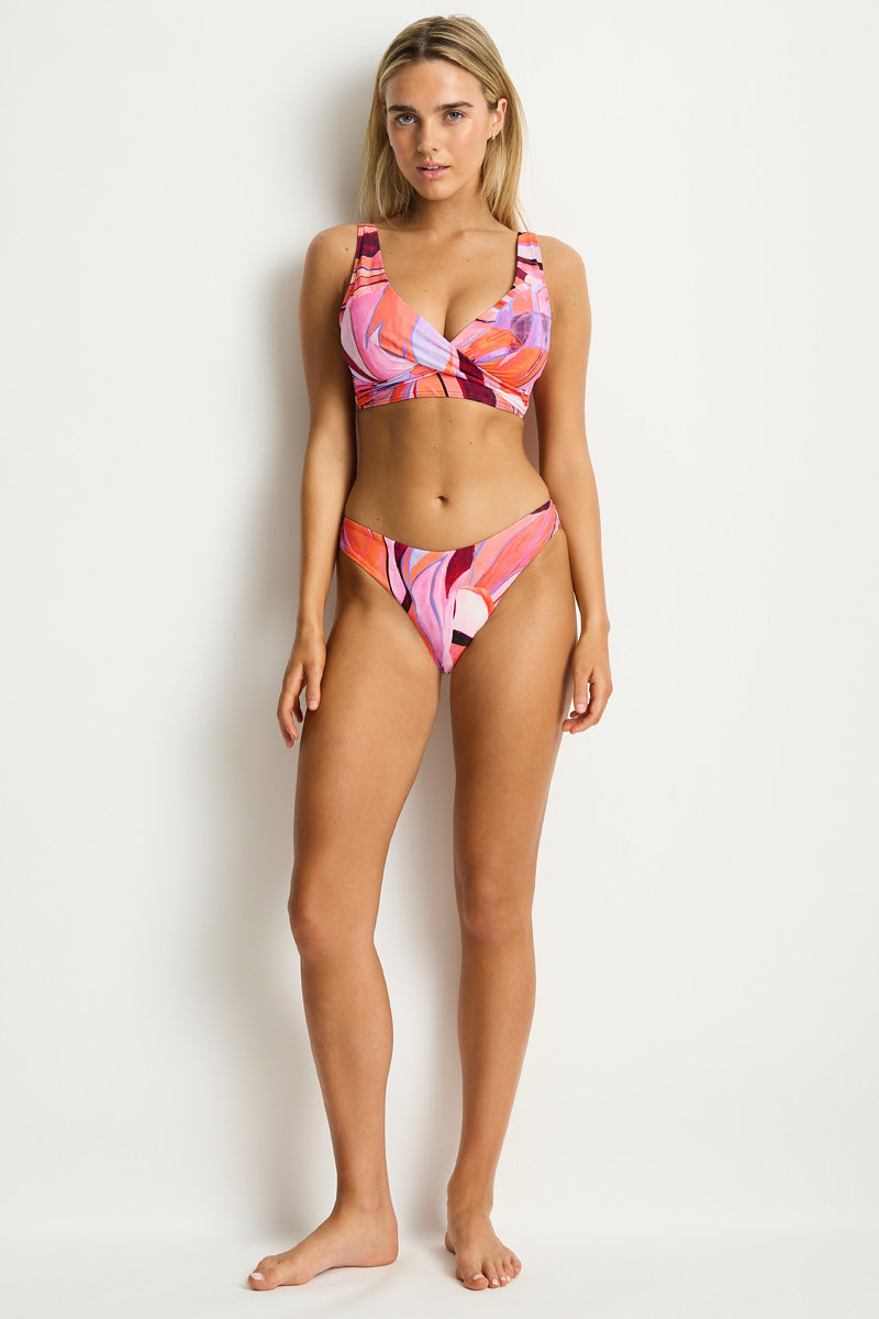 Neon Wave Sporty Mid Pant