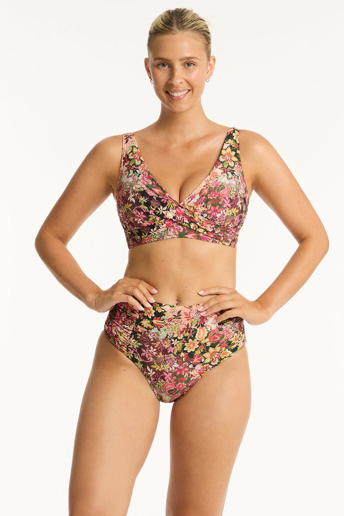 Enhance Your Swimwear Game with Underwire Collection